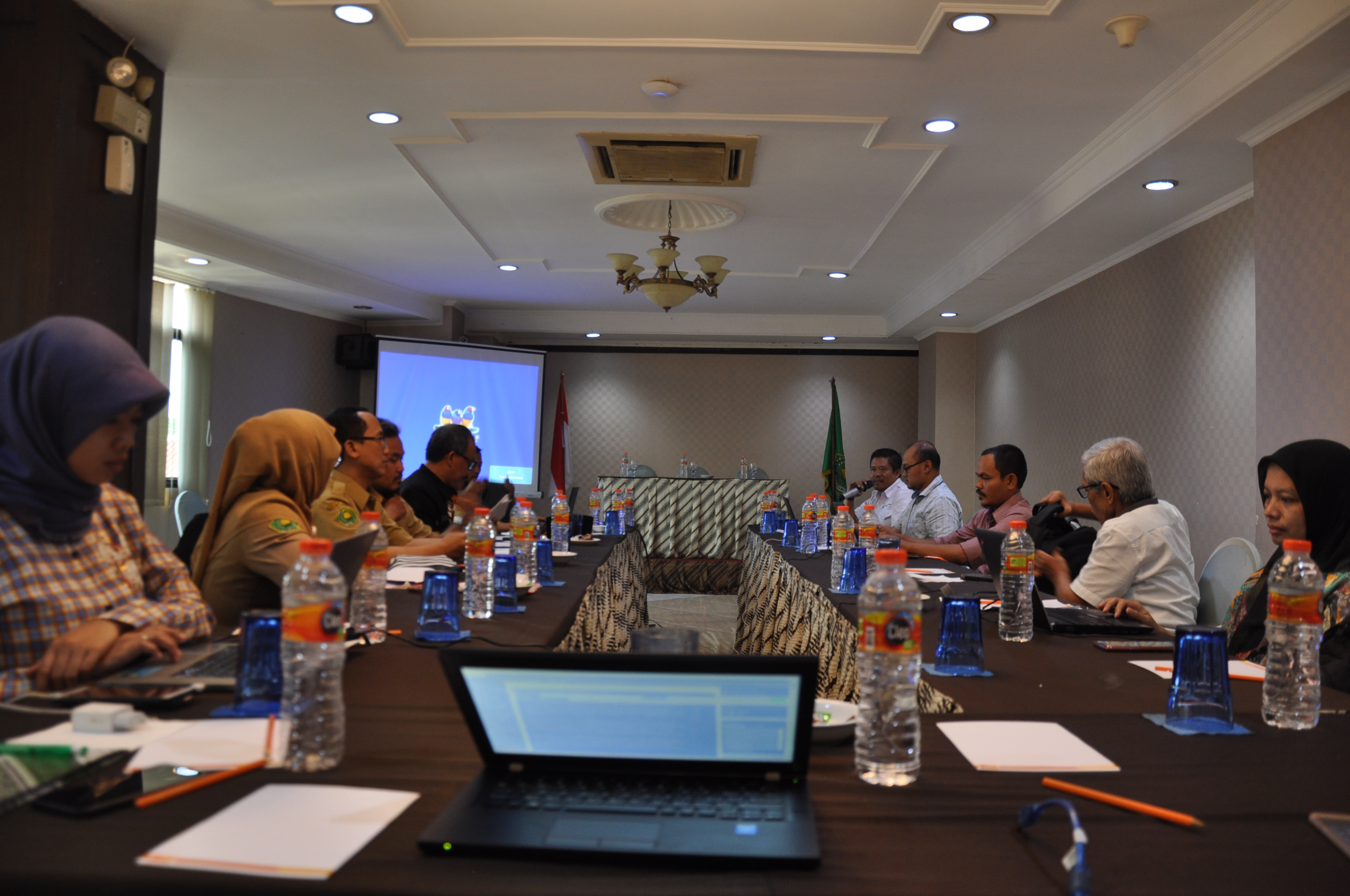 Fullday Evaluasi Kebijakan Policy Brief dan Pembahasan Draft Executive Summary Hasil Seminar di Bali