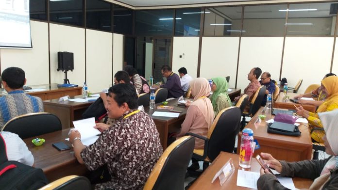 Peningkatan Kompetensi Kelitbangan bersama UGM Yogyakarta